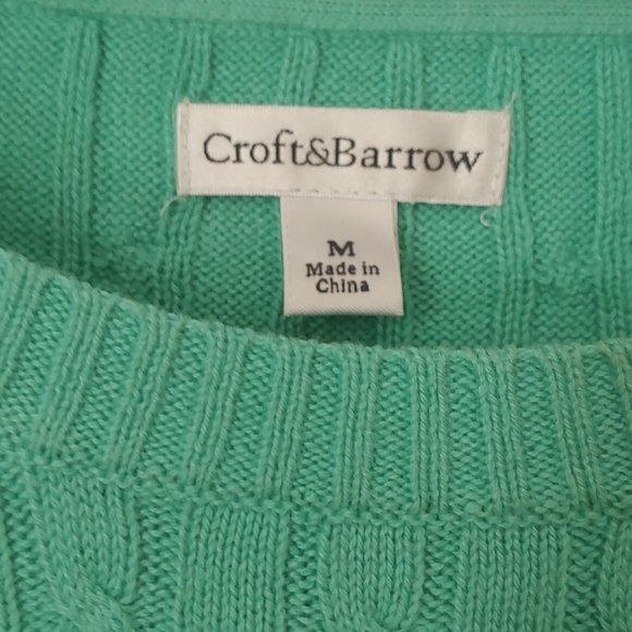 Croft & Barrow Green Cable Knit Sweater. Size Medium - Picture 8 of 9